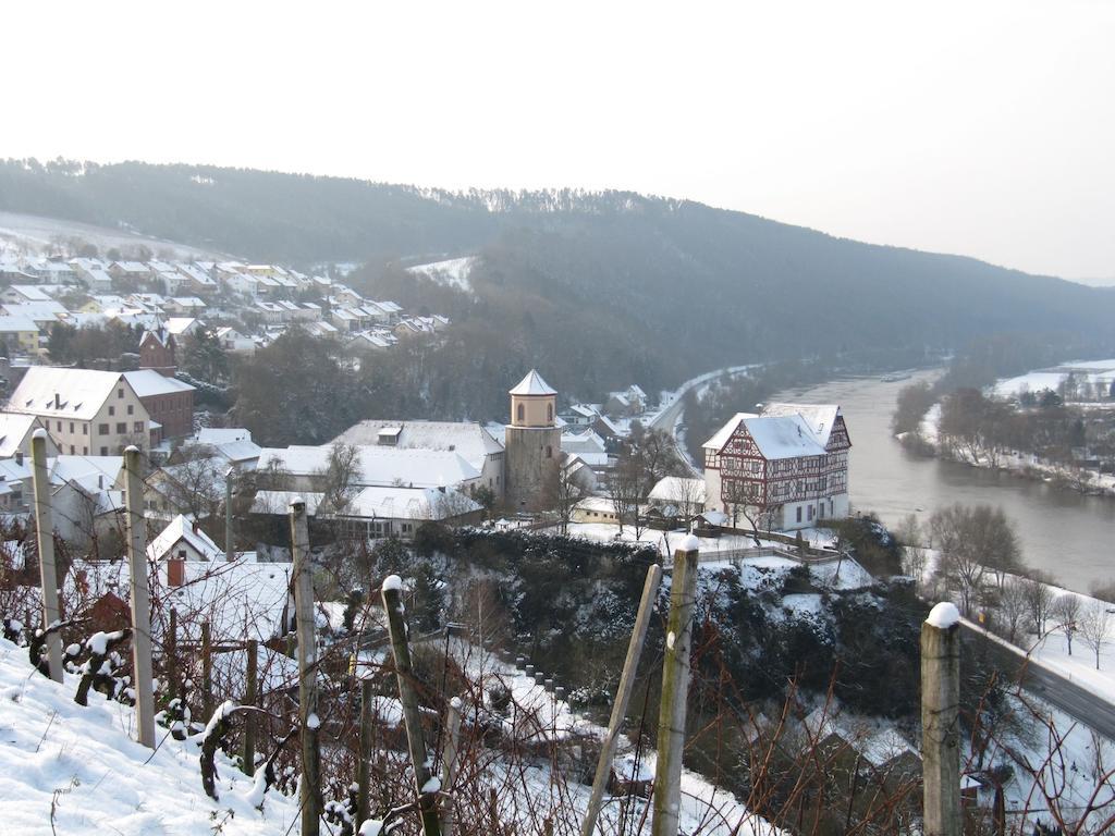 Gasthaus Zum Gueldenen Roesslein Homburg  Exterior photo